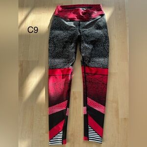 Black and Red Patterned Leggings